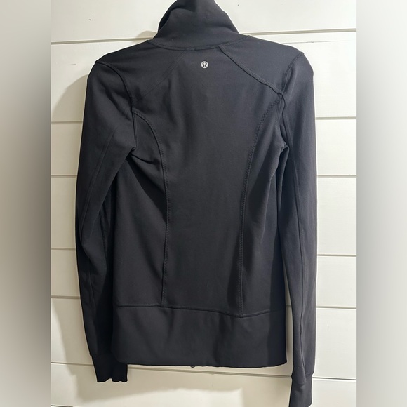 Lululemon Asana Jacket Black Full Zip Ruffle Trim Size 4 - Picture 10 of 13